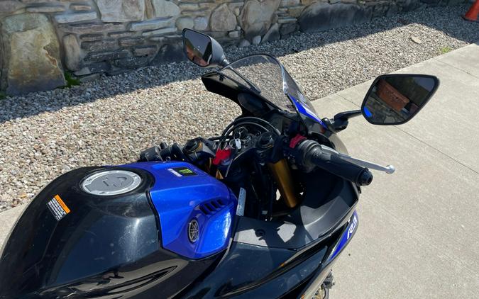 2021 Yamaha YZF-R3 Monster Energy Yamaha MotoGP Edition Monster Energy Yamaha MotoGP Edition