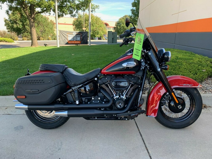 2022 Harley-Davidson Heritage Classic 114 Redline Red/Vivid Black – Black Finish