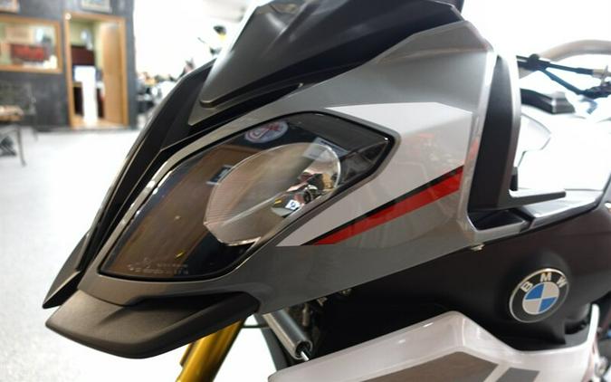2016 BMW S 1000 XR