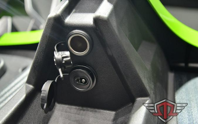 2025 Polaris Slingshot SLINGSHOT SL Autodrive Liquid Lime