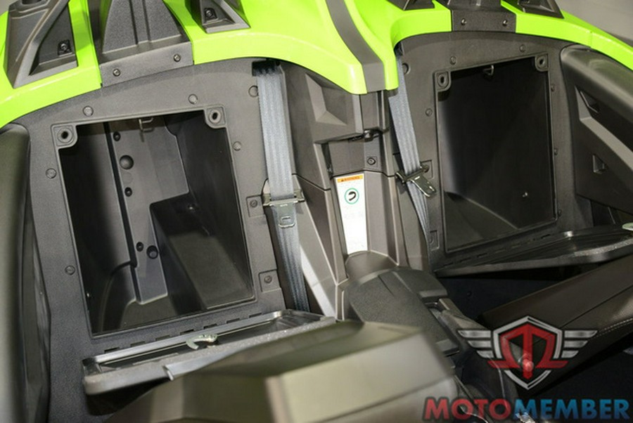2025 Polaris Slingshot SLINGSHOT SL Autodrive Liquid Lime