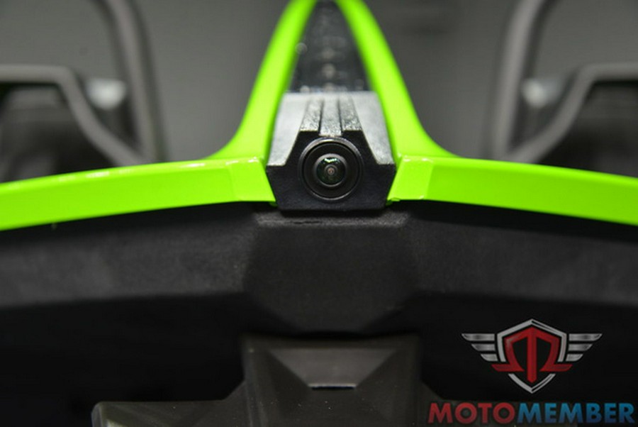 2025 Polaris Slingshot SLINGSHOT SL Autodrive Liquid Lime