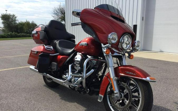 2014 Harley-Davidson® FLHTCU - Electra Glide® Ultra Classic®