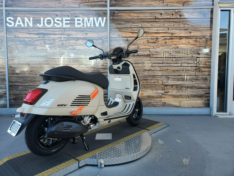 2024 Vespa GTV 300