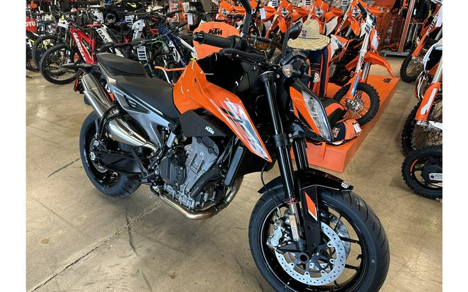 2024 KTM 790 Duke