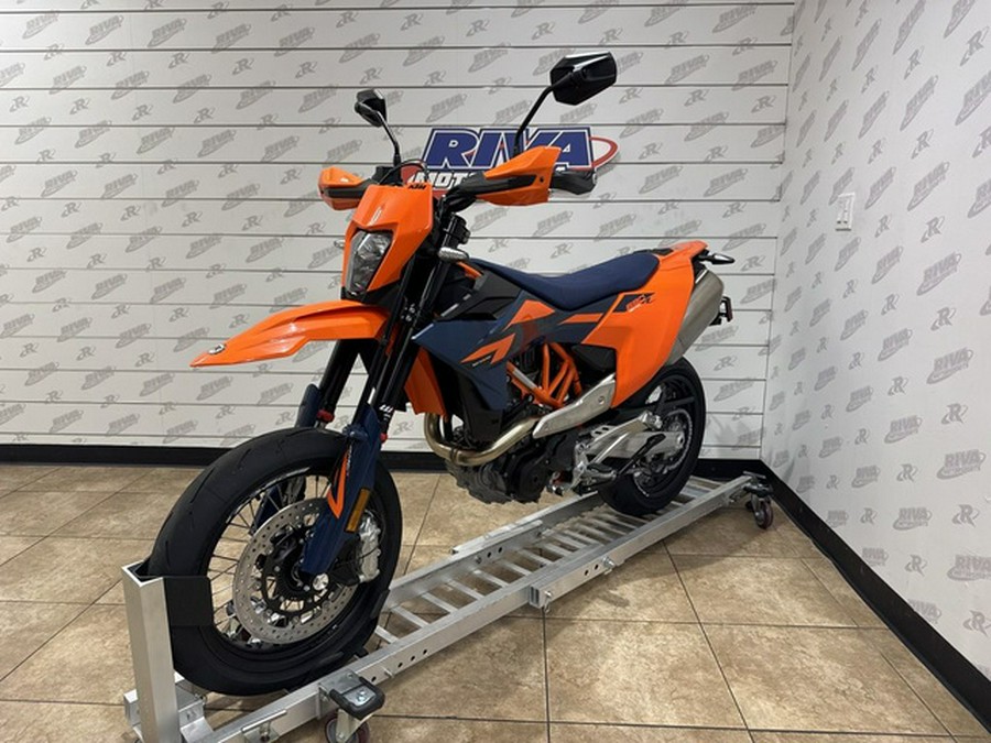 2026 KTM SMC 690 R