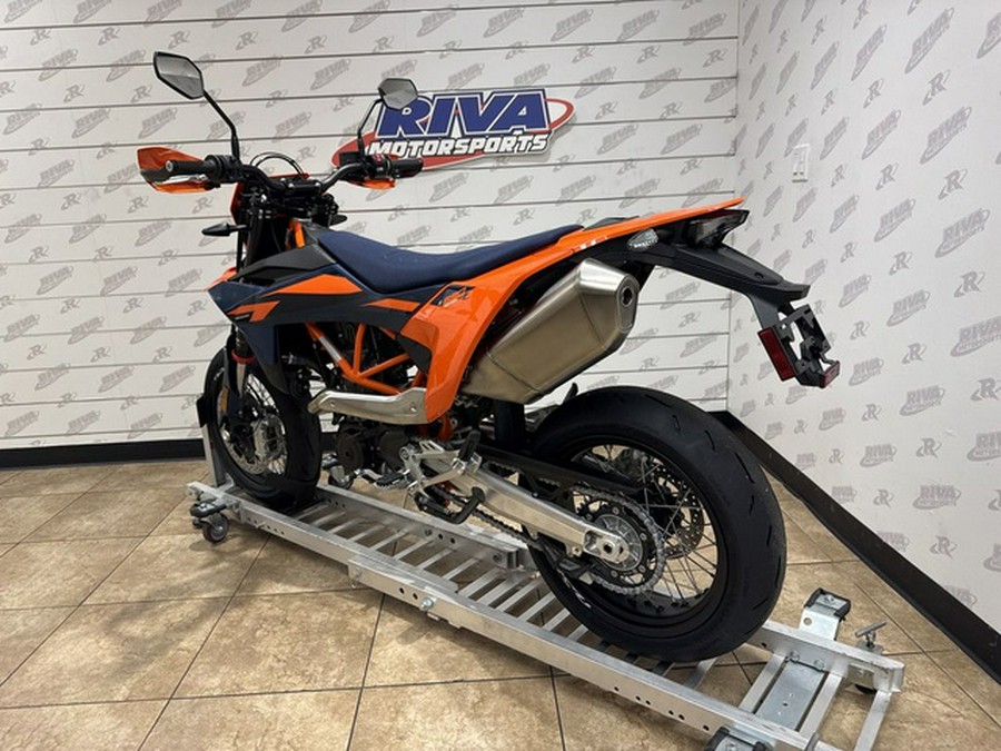 2026 KTM SMC 690 R