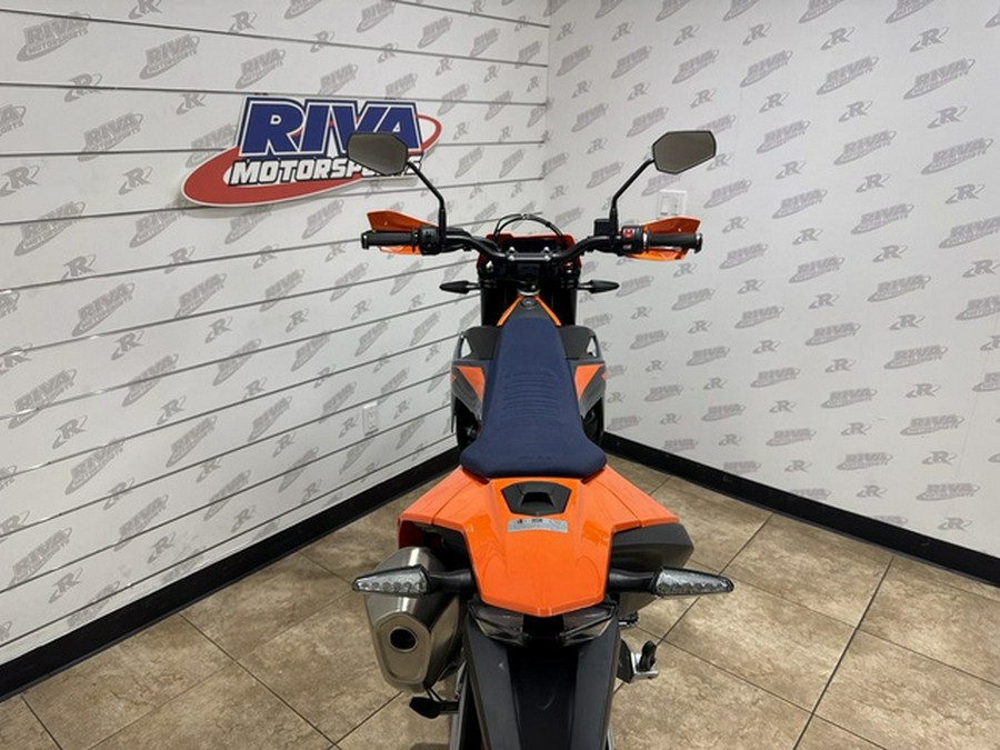 2026 KTM SMC 690 R