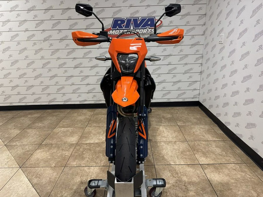2026 KTM SMC 690 R