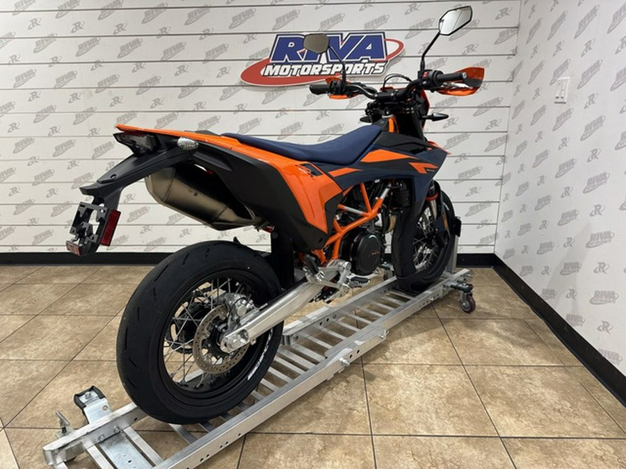 2026 KTM SMC 690 R