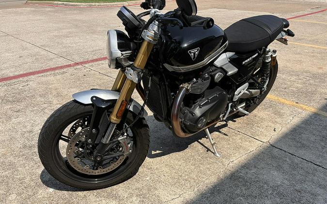 2025 Triumph Speed Twin 1200 RS Sapphire Black 1200 RS Jet Black