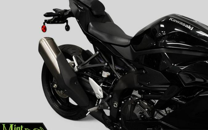 2026 Kawasaki NINJA ZX-4R (ABS)