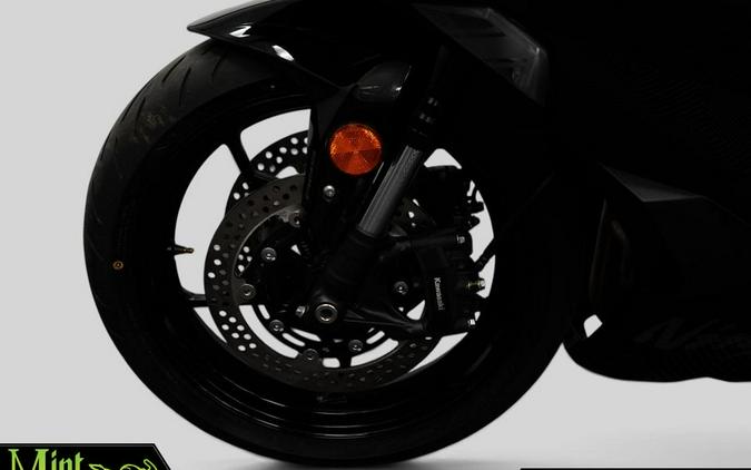 2026 Kawasaki NINJA ZX-4R (ABS)