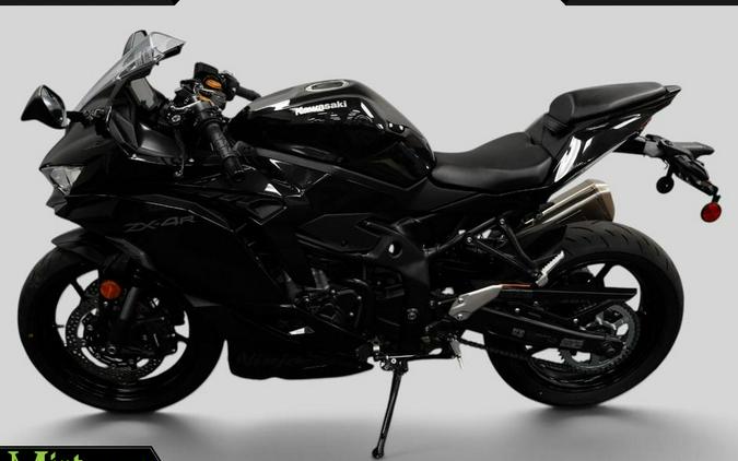 2026 Kawasaki NINJA ZX-4R (ABS)