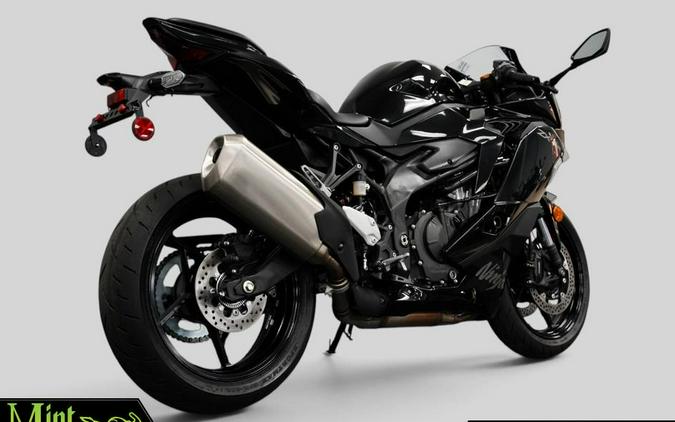 2026 Kawasaki NINJA ZX-4R (ABS)