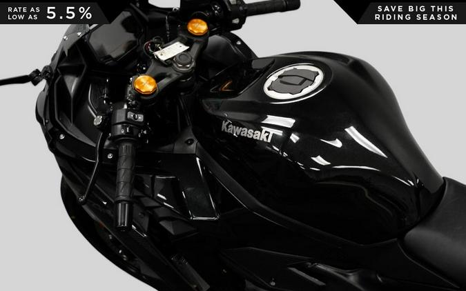 2026 Kawasaki NINJA ZX-4R (ABS)