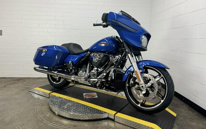 2024 Harley-Davidson Street Glide® BLUE BURST
