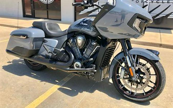 2022 Indian Motorcycle Challenger® Dark Horse® Icon