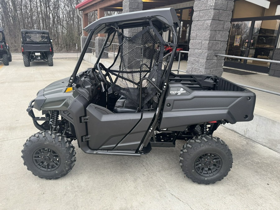 2026 Honda Pioneer 700 Deluxe