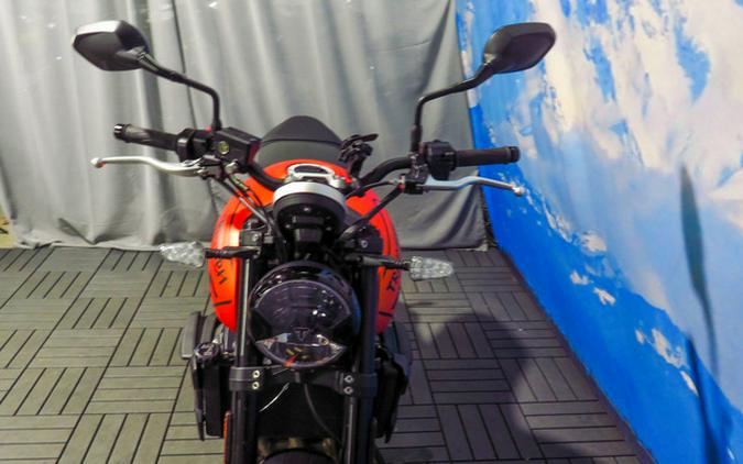 2023 Triumph Trident 660 Matte Baja Orange / Matte Storm Grey