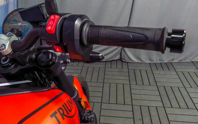 2023 Triumph Trident 660 Matte Baja Orange / Matte Storm Grey
