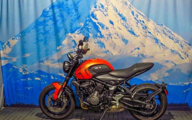 2023 Triumph Trident 660 Matte Baja Orange / Matte Storm Grey