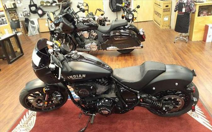 2023 Indian Motorcycle® Sport Chief Black Smoke