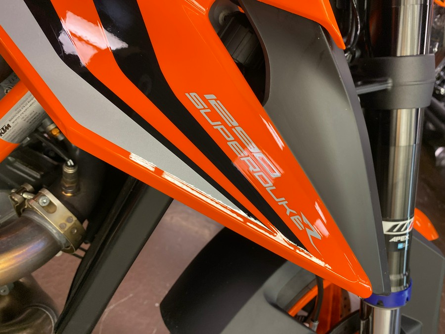 2022 KTM SUPER DUKE R EVO