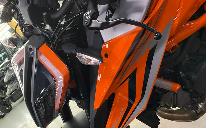 2022 KTM SUPER DUKE R EVO