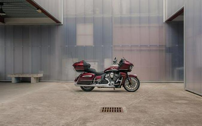 2022 Indian Motorcycle Pursuit® Limited® with Premium Package