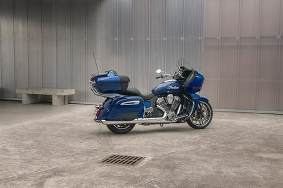 2022 Indian Motorcycle Pursuit® Limited® with Premium Package