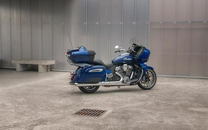 2022 Indian Motorcycle Pursuit® Limited® with Premium Package