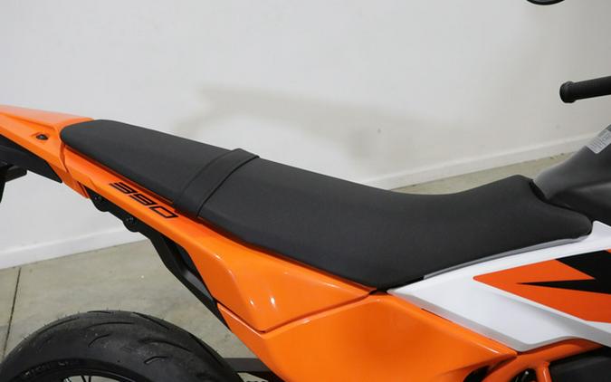 2025 KTM SMC 390 R