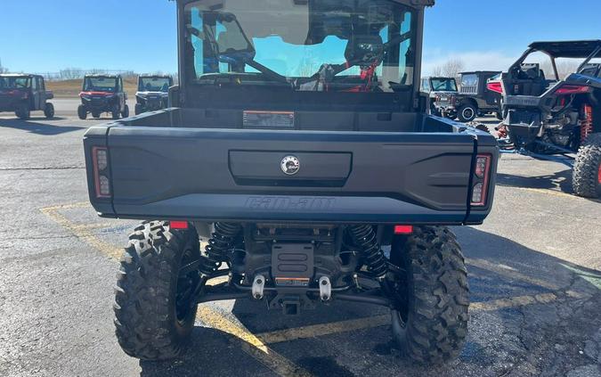 2026 Can-Am SSV DEF MAX XTCAB 65 HD11 BE 26 XT CAB HD11