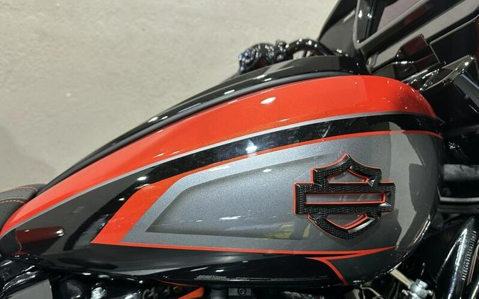 2026 Harley-Davidson® CVO Street Glide Limited Citrus Heat CVO Tri-Tone