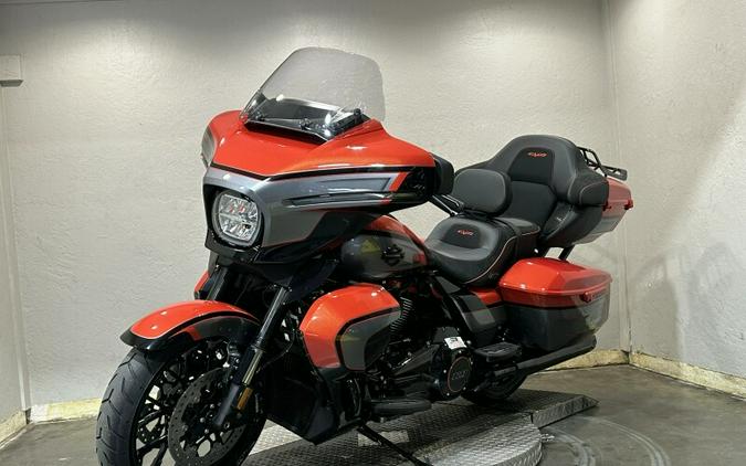 2026 Harley-Davidson® CVO Street Glide Limited Citrus Heat CVO Tri-Tone