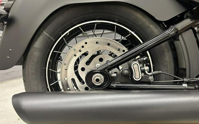 2026 Harley-Davidson® FLHD - Deadwood™