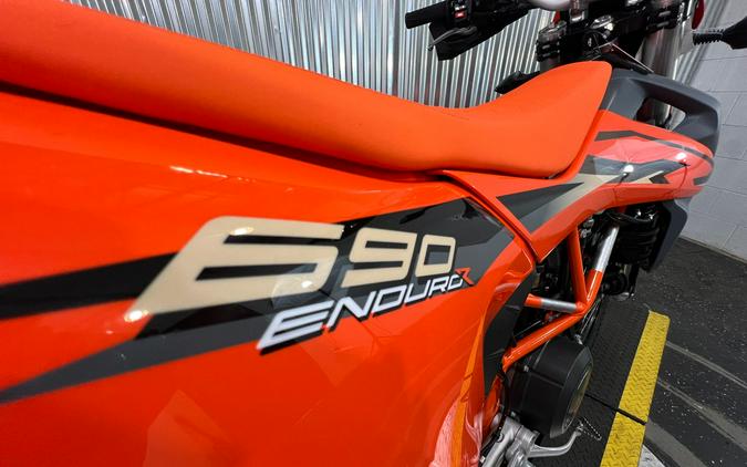 2024 KTM 690 Enduro R