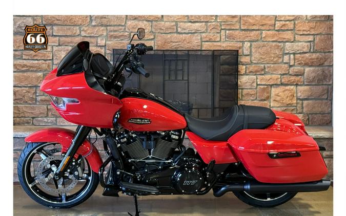 2026 Harley-Davidson® Road Glide® Blood Orange Black Trim