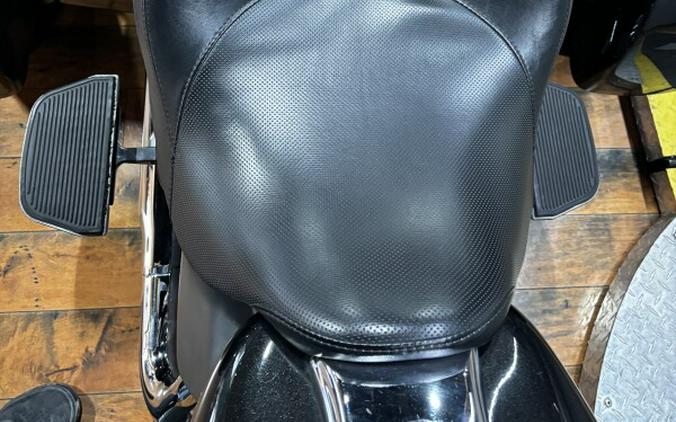 2017 Harley-Davidson® Freewheeler® BLACK QUARTZ