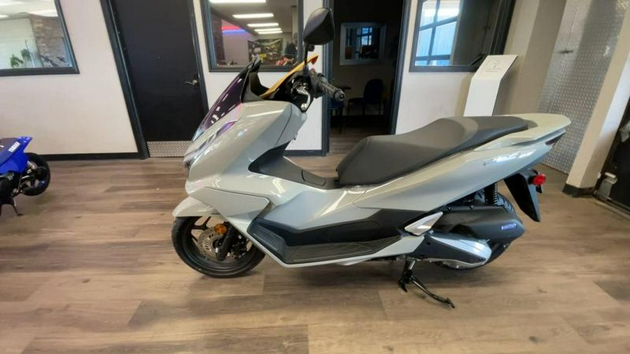 2026 Honda® PCX