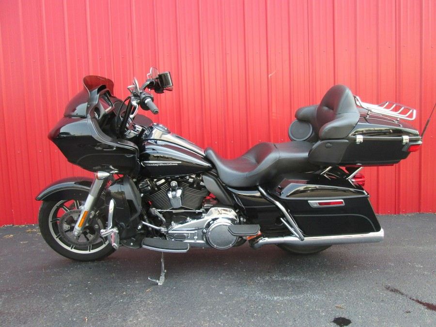 2017 Harley-Davidson® FLTRU - Road Glide® Ultra