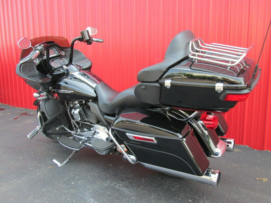 2017 Harley-Davidson® FLTRU - Road Glide® Ultra