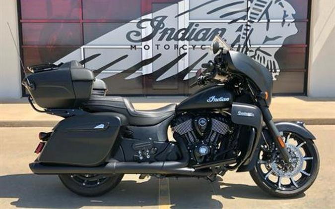 2022 Indian Motorcycle Roadmaster® Dark Horse®