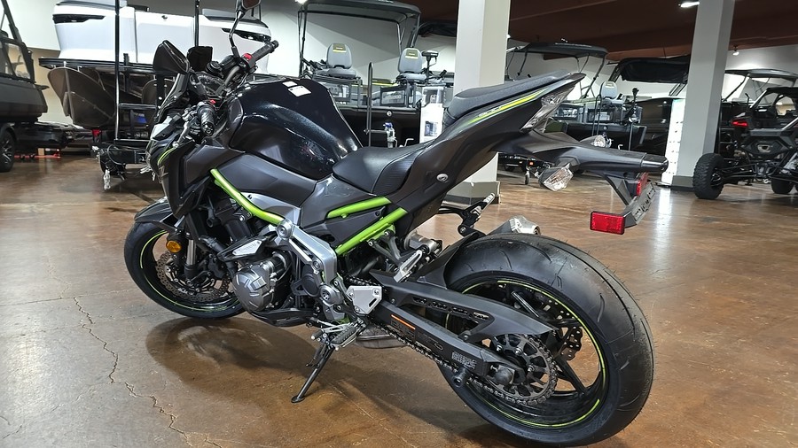 2017 Kawasaki Z900 Base