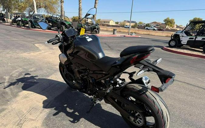2025 Kawasaki Z900 ABS Metallic Spark Black/Metallic Carbon Gray