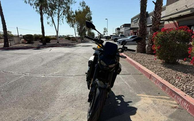 2025 Kawasaki Z900 ABS Metallic Spark Black/Metallic Carbon Gray