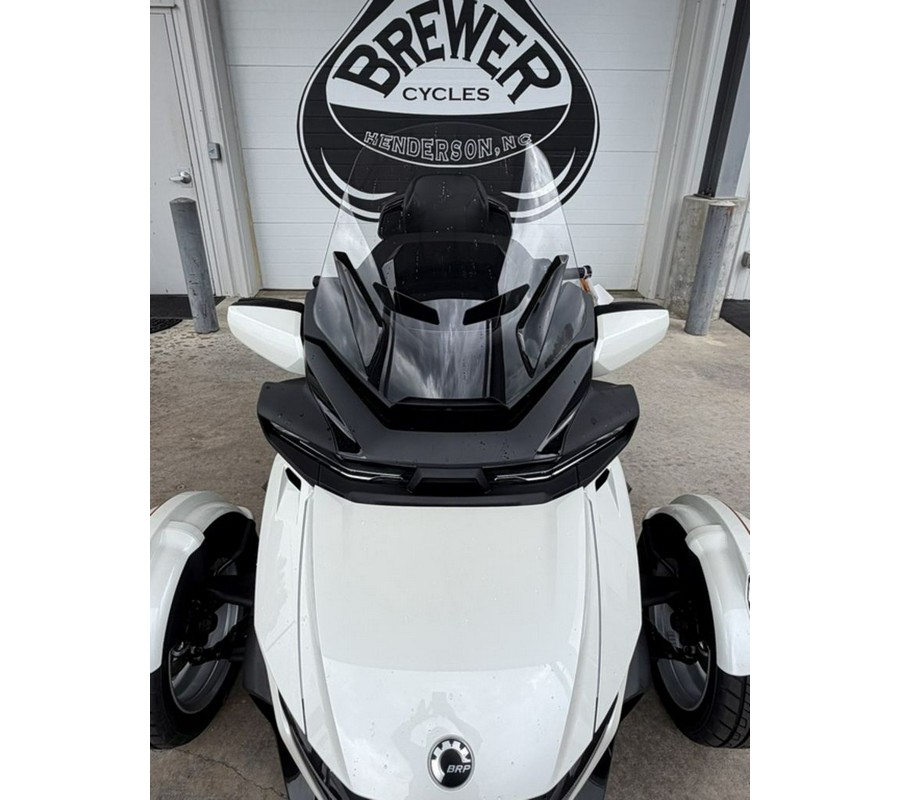 2026 Can-Am® Spyder RT Limited Platine