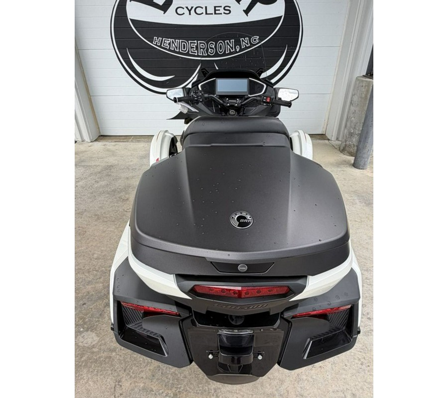 2026 Can-Am® Spyder RT Limited Platine