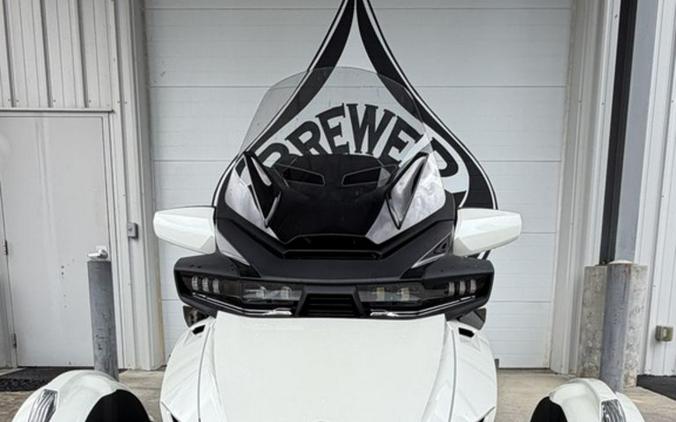 2026 Can-Am® Spyder RT Limited Platine